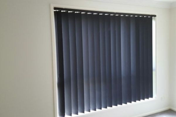 vertical-blinds-blackC965F6B8-1E07-C81A-F30C-21D3546BC056.jpg