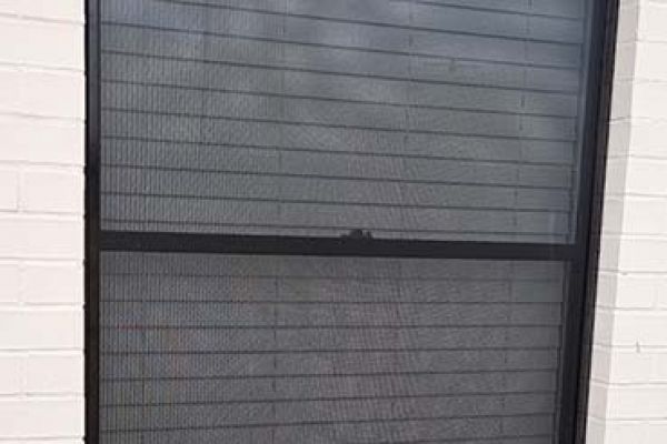 clearshield-grille-1E01B2388-5399-2F5F-33E3-7EE57FA80A6B.jpg